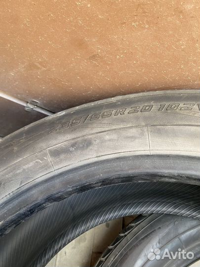 Yokohama Advan Sport V102 235/55 R20