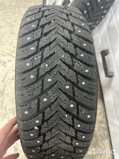 Продам зимнюю резину с дисками