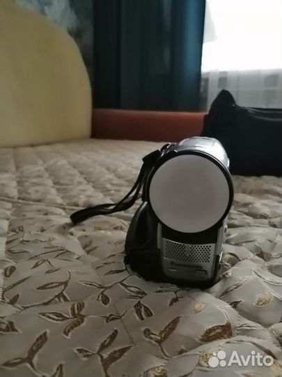 Видеокамера Panasonic RZ-9