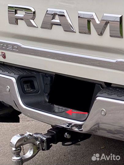 Заглушка бампер Dodge RAM