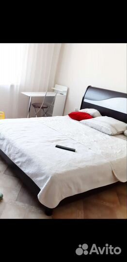 Продам стол новый