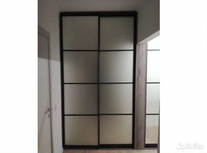 Двери купе в нишу