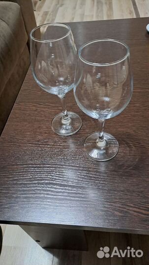 Винные бокалы