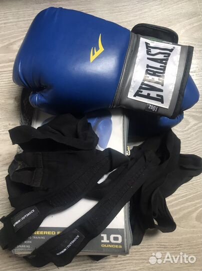 Боксерские перчатки everlast 10 oz