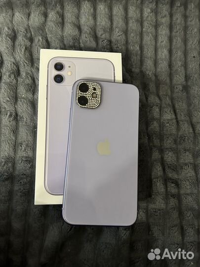 Телефон iPhone 11