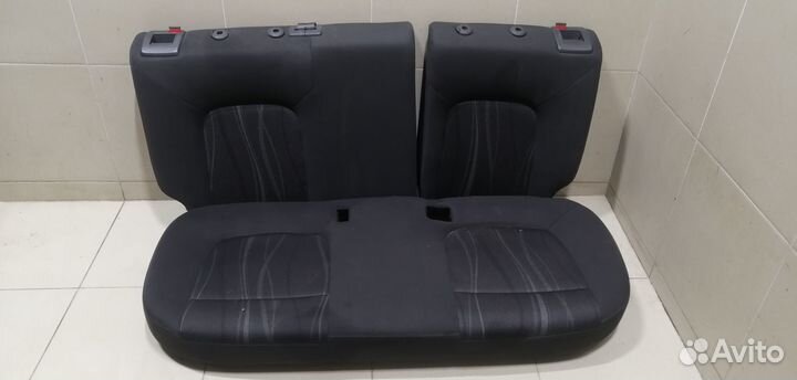Сиденье заднее Aveo (T300) 2011