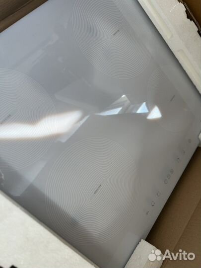 Индукционная варочная панель hansa