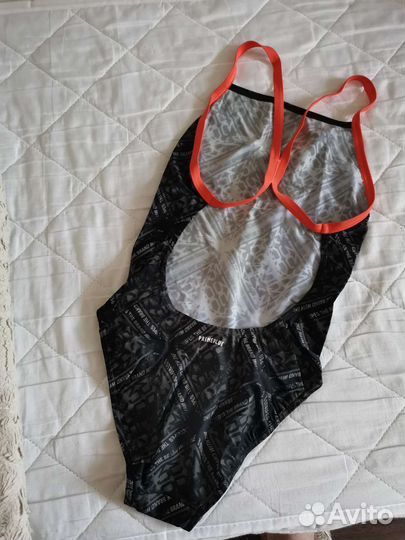 Купальник слитный на девочку 10-12 лет