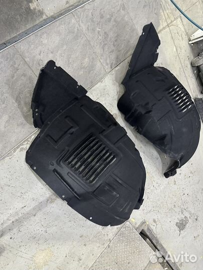 Подкрылок передний mercedes GLS X167 AMG 63