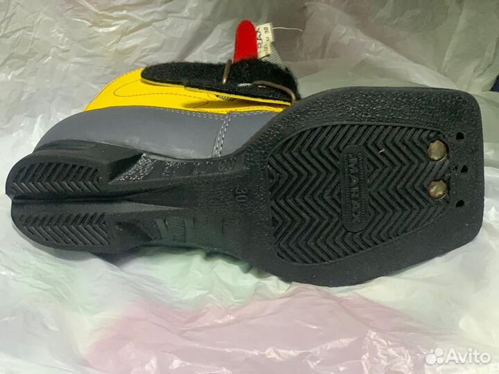 Лыжные ботинки