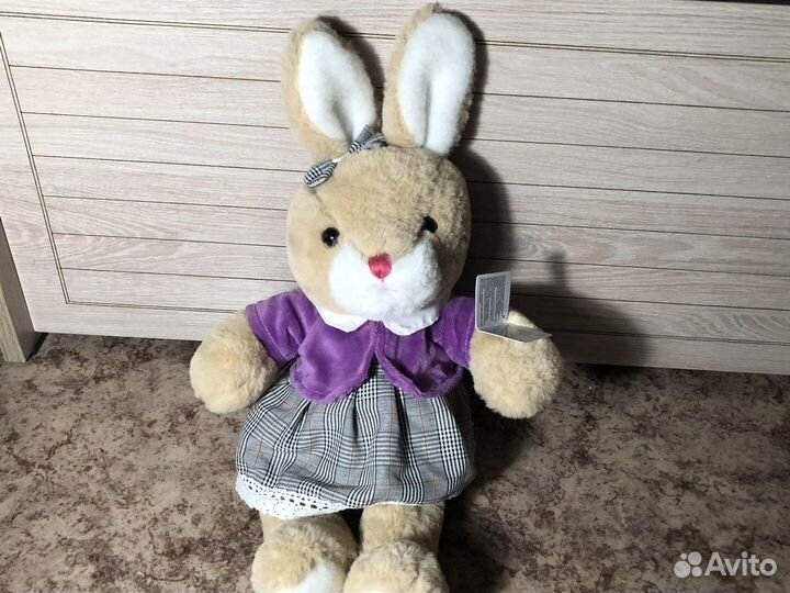 Мягкие игрушки, заяц в платье