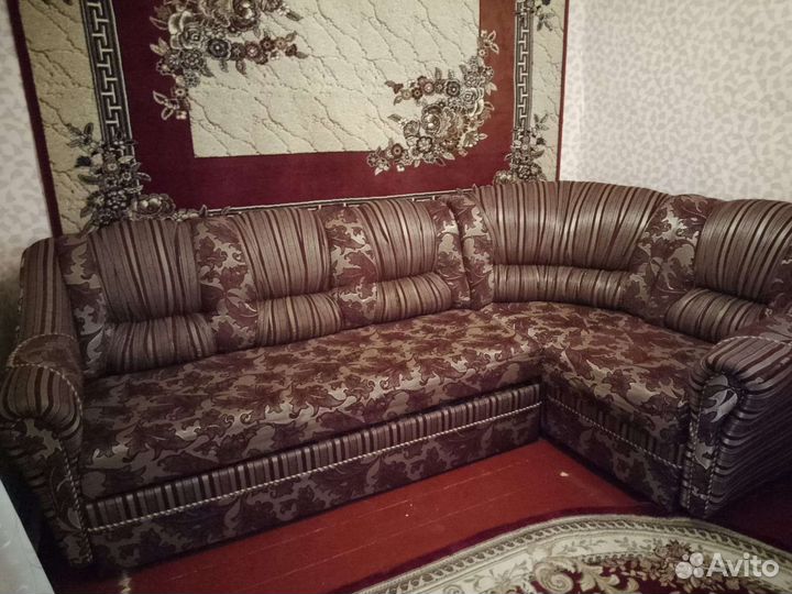 Угловой диван