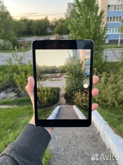 iPad Mini с отпечатком Lte 4G