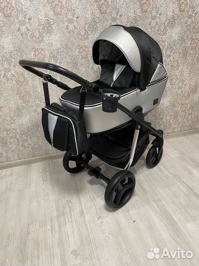 Коляска 3 в 1 adamex как новая