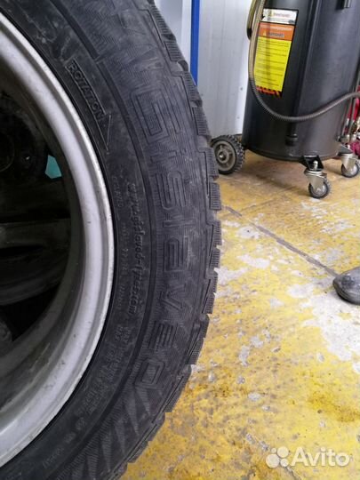 Gislaved NordFrost 100 235/55 R17
