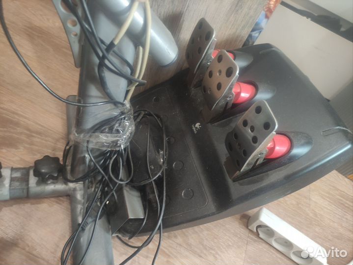 Игровой руль logitech g25