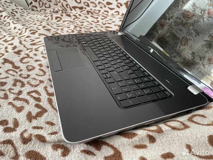 Большой ноутбук HP 17“ 4 ядра
