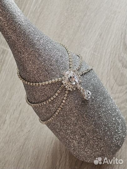 Шампанское свадебное, бокалы, свечи