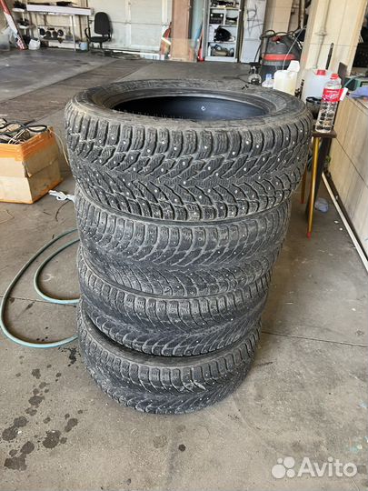 Nokian Tyres Hakkapeliitta 9 225/55 R17