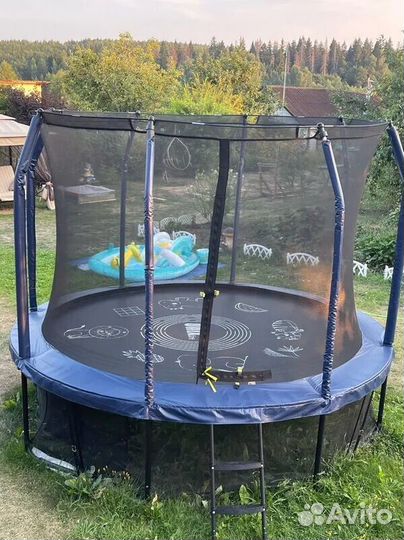 Батут с защитной сеткой Новый арт 4725