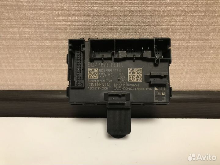 Блок комфорта передней двери Volkswagen Tiguan 2
