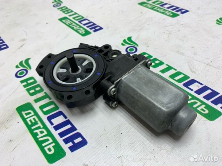 Мотор стеклоподъемника задний правый Hyundai Ix35