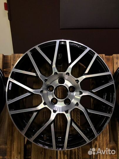 X'trike X-133 7,5\R18 5*114,3 ET45 d66,1 BK/FP