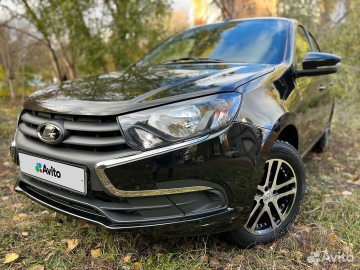 LADA Granta 1.6 МТ, 2022, 15 000 км