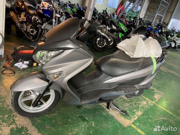 Скутер Suzuki Burgman 200