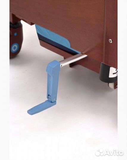 Медицинская кровать для инвалидов