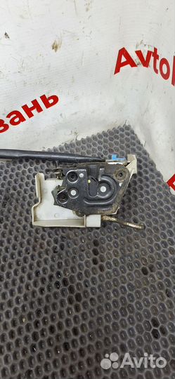 Замок задней правой двери Kia magentis