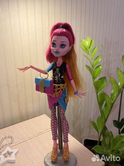Кукла монстр хай джиджи