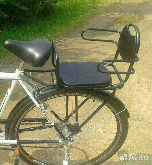 Детское велосипедное кресло крепиться на багажник