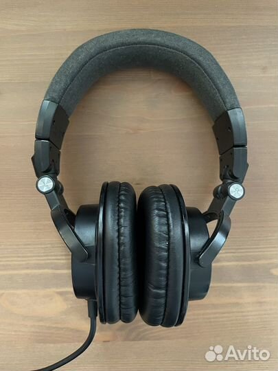 Студийные наушники Audio-Technica ATH-M50
