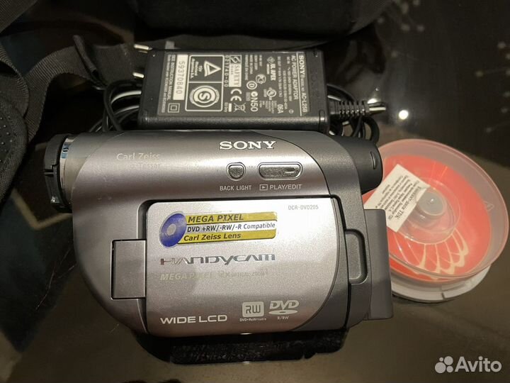 Видеокамера sony handycam