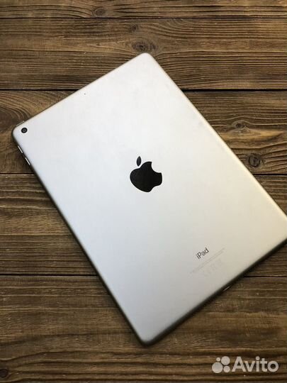 Б/У iPad 6-Gen 9.7 32Gb Wifi Space Gray