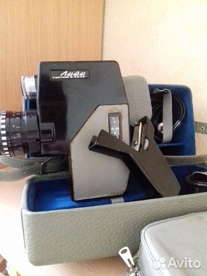 Кинокамера Лада