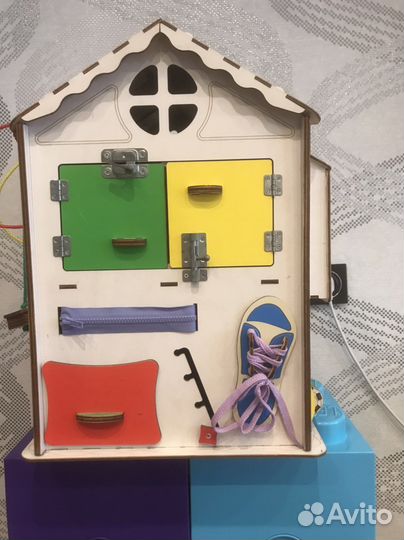 Бизиборд домик со светом