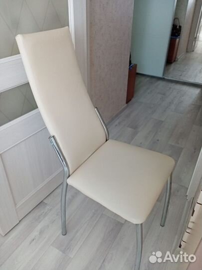 Кухонные стулья бу 4 шт