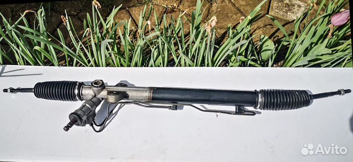 Рейка рулевая б/у 57700-4H101 для grand starex