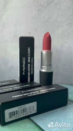 Матовая помада MAC Powder Kiss Lipstick