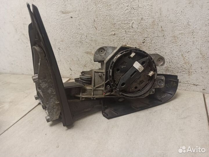 Зеркало правое