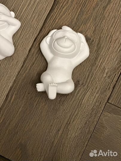 Набор настенных вешалок - обезьянки