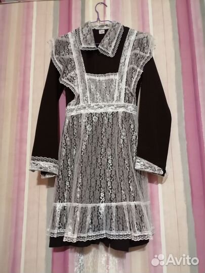 Школьная форма для выпускного. Банты в подарок