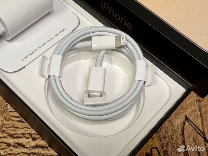 Быстрая зарядка для iPhone 20w