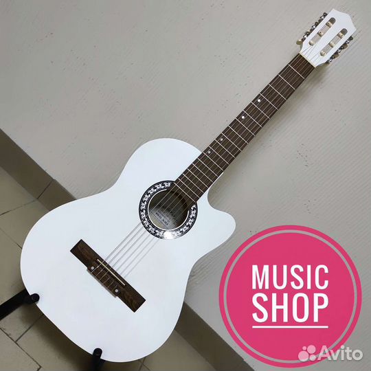 Гитара новая классическая