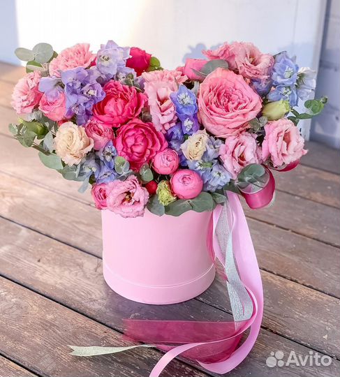 Цветы в коробке с доставкой заказать