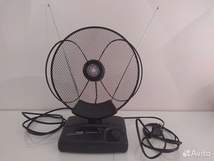 Антенна с усилителем