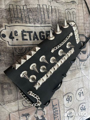 Напульсник кожаный