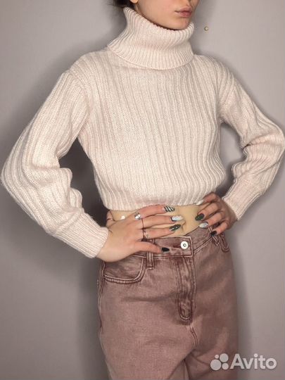 Свитер женский